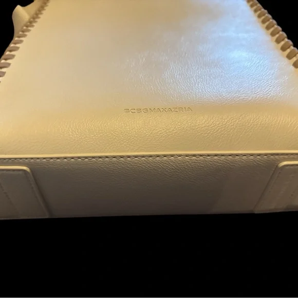 BCBG Designer Genuine leather Crossbody Handbag NWT - Picture 9 of 13